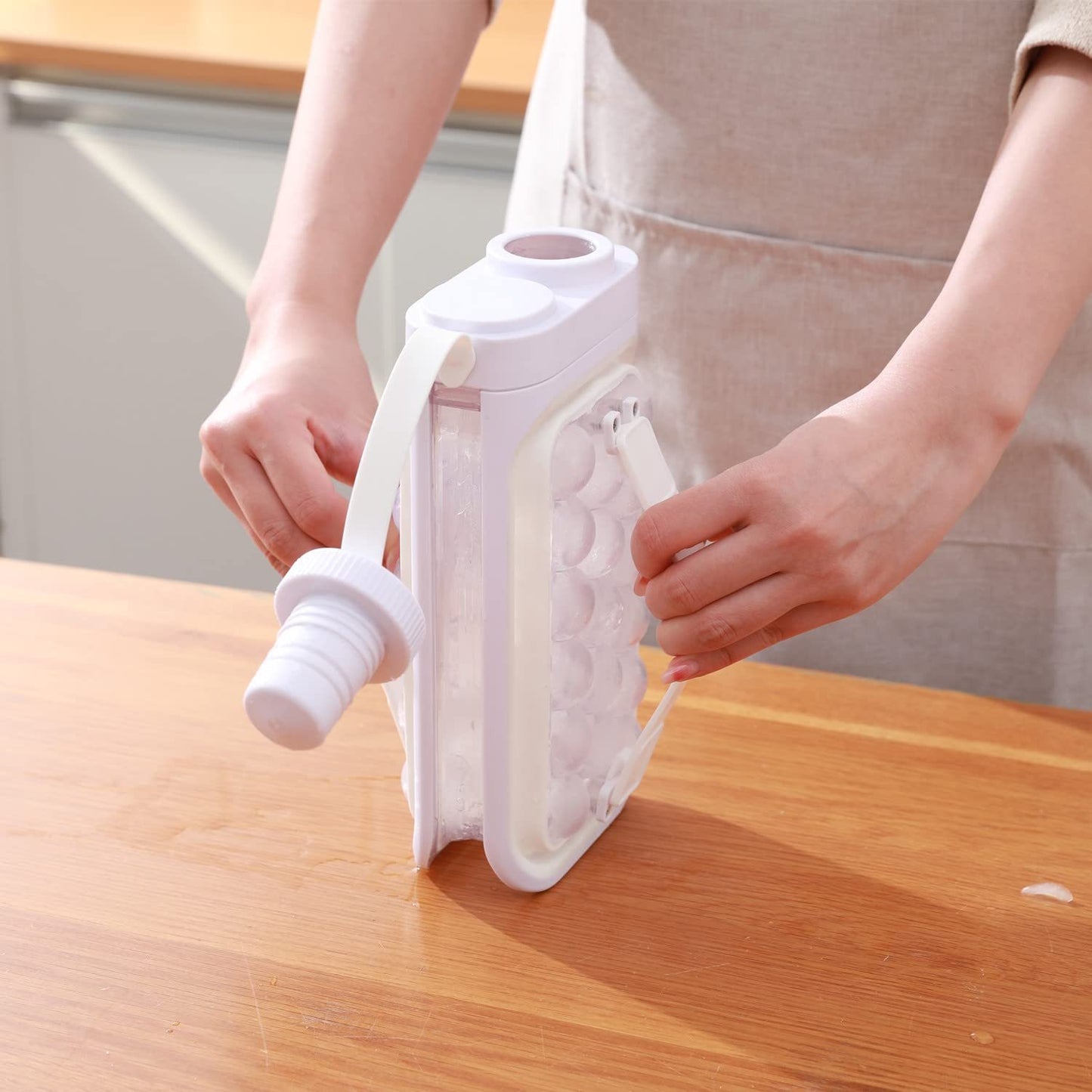 2-in-1 Ice Cube Tray and Water Bottle